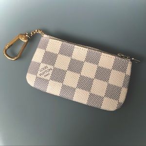 AUTHENTIC Louis Vuitton Key Pouch in Damier Azur. In excellent condition.